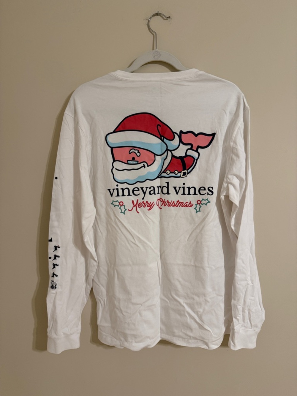 NWT VV Santa Whale Merry Christmas Long Sleeve Pocket Tee Shirt SZ MED
